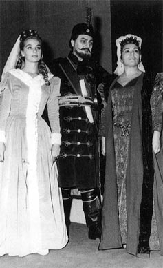 Vesna Milatić (Jelena), Ante Marušić (Zrinjski) i Andrica Dumanić (Eva) – Ivan pl. Zajc, Nikola Šubić Zrinjski, Narodno kazalište Split, 1968.