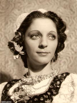 Bianka Dežman (Dorica) – Krsto Odak, Dorica pleše, Hrvatsko državno kazalište, Zagreb, 1942., foto: Mladen Grčević