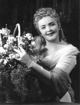 Dragica Martinis (Margareta) – Charles Gounod: Faust, Hrvatsko državno kazalište Zagreb, 1944.