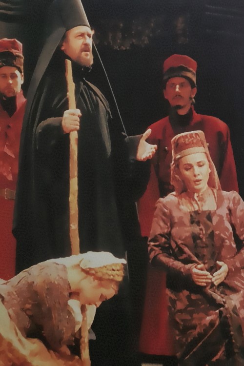 Ivica Šarić (Dosifej) i Cecilija Car (Marfa), Modest Petrovič Musorgski <em>Hovanščina</em>, HNK u Zagrebu 2000.