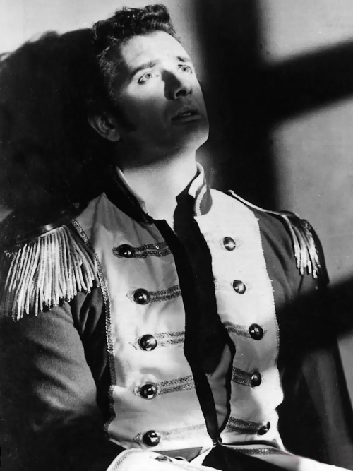 Franco Corelli kao Don José u Bizetovoj operi <em>Carmen</em>, debi 26. kolovoza 1951., Teatro Nuovo, Spoleto