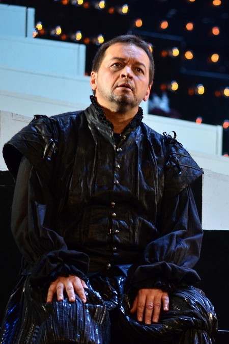 Davor Radić kao Hamlet, Ambroise Thomas, <em>Hamlet</em>, HNK u Zagrebu, 2011. 