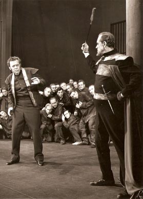 Drago Bernardić (Rocco), Ivan Francl (Pizarro) i Zbor Opere – Ludwig van Beethoven, Fidelio, HNK u Zagrebu, obnova, 22. svibnja 1960.