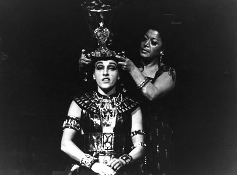 Dunja Vejzović (Amneris) – Giuseppe Verdi, Aida, Nürnberg, premijera 1976.