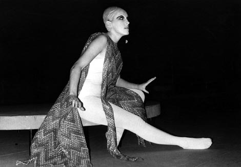 Debi Dunje Vejzović (Ariel) – Stjepan Šulek, Oluja, HNK u Zagrebu, 28. siječnja 1970.