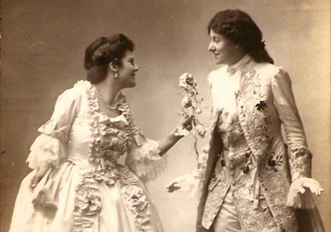 Paula Trauttner-Kramer (Sofija) i Vika Engel (Octavijan), Kavalir s ružom, Zagreb, premijera 1916.