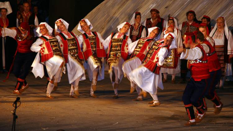 <em>Ero s onoga svijeta</em>, Vrlička česma - završno kolo