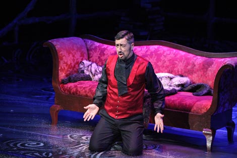 Robert Kolar (Onjegin); Hrvatsko narodno kazalište u Zagrebu: Petar Iljič Čajkovski; Evgenij Onjegin, dir: Nikša Bareza, red. Michał Znaniecki, foto: © Mara Bratoš