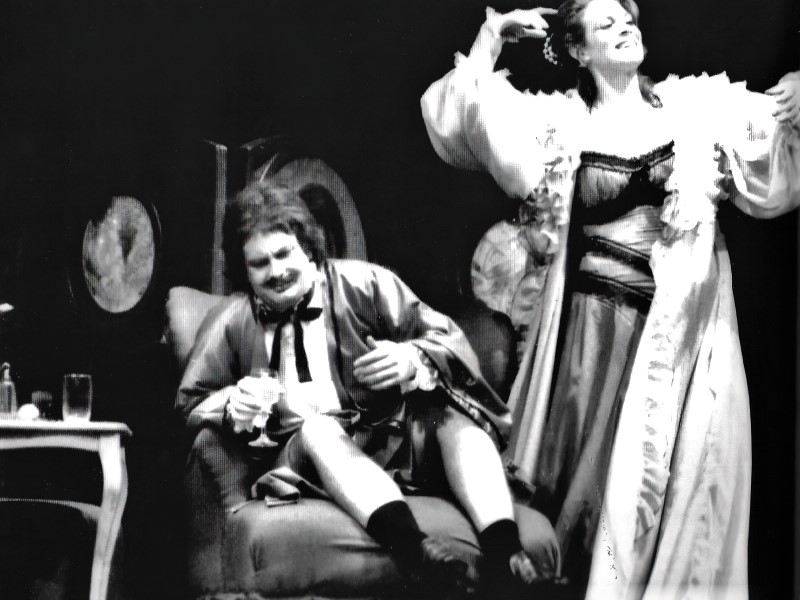 Hrid Matić (Alfred) i Cynthia Hansell-Bakić (Rosalinda), Johann Strauss, <em>Šišmiš</em>, HNK Split, premijera 1984. 