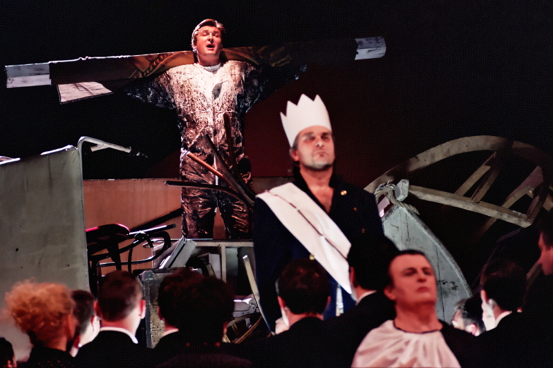 Zrinko Sočo (Idamante), Branko Robinšak (Idomeneo) i Sotir Spasevski (Veliki svećenik), Wolfgang Amadeus Mozart <em>Idomeneo</em>, HNK u Zagrebu, 2003.