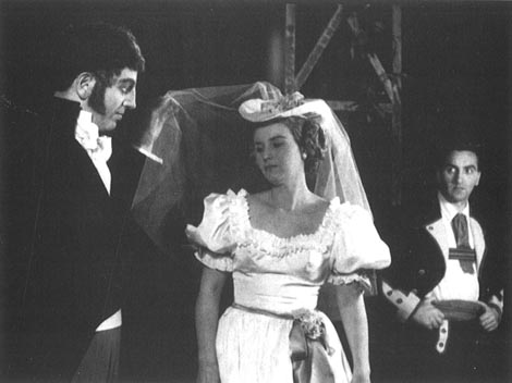 Franjo Godec (grof Rodolfo), Irma Demoris (Amina) i Sandi Bostjančič (Elvino) –Vincenzo Bellini, Mjesečarka, Narodno kazalište „Ivana Zajca“, Rijeka, premijera 1. lipnja 1957.