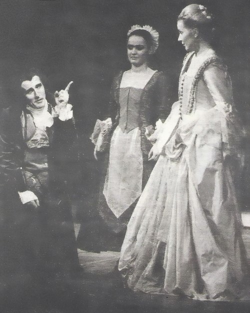 Josip Lešaja (grof Almaviva), Iva Hraste (Susanna) i Estera Pilj (Grofica), Wolfgang Amadeus Mozart <em>Figarov pir</em>, HNK u Zagrebu, premijera 1991. 
