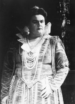 Ivanka Boljkovac (Elizabeta); Hrvatsko narodno kazalište Split: Giuseppe Verdi, Don Carlos, dir. Vjekoslav Šutej, red. Christian Romanowski, premijera 22. prosinca 1985.