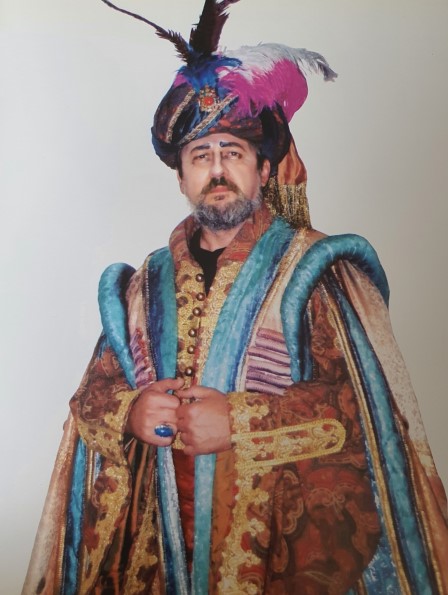 Ivica Šarić kao Sulejman Veličanstveni, Ivan pl. Zajc <em>Nikola Šubić Zrinjski</em>, premijera u Torontu, 2002.