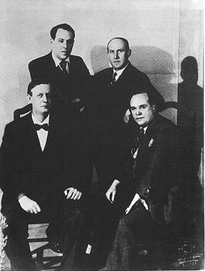 skladatelj Josip Hatze, dirigent Lovro pl. Matačić, redatelj Aleksandar Binički i scenograf Marijan Trepše poslije zagrebačke premijere opere Adel i Mara