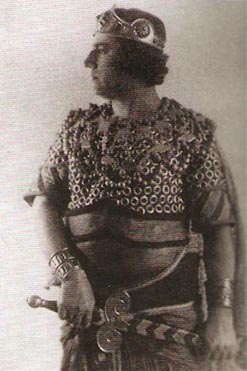 Josip Rijavec (Radames) – Giuseppe Verdi, Aida, Berlin, 1928.