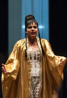 Hrvatsko narodno kazalište Ivana pl. Zajca, Rijeka: Georg Friedrich Händel, Julije Cezar u Egiptu, dir. Ville Matvejeffa, red. Marin Blažević i Oliver Frljić