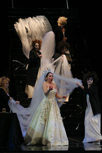 Lana Kos (Lucia di Lammermoor); Hrvatsko narodno kazalište Ivana pl. Zajca Rijeka: Gaetano Donizetti, Lucia di Lammermoor, dir. Nikša Bareza, red. Damir Zlatar Frey, 2010.