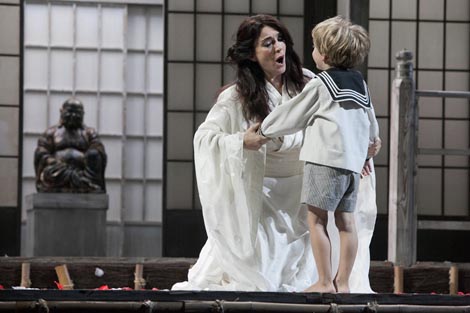 Hrvatsko narodno kazalište u Zagrebu, Macerata Opera Festival: Giacomo Puccini, Madama Butterfly, dir, Nikša Bareza, red. Pier Luigi Pizzi