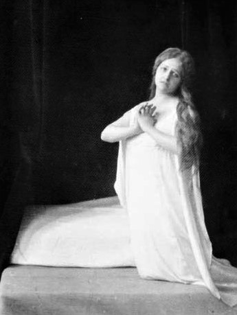 Maja de Strozzi kao Lucia, Zagreb, 1913. 