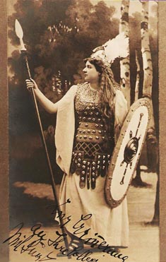 Milena Šugh-Štefanac (Brünnhilda) – Richard Wagner, Walküra, Zagreb, 1921.