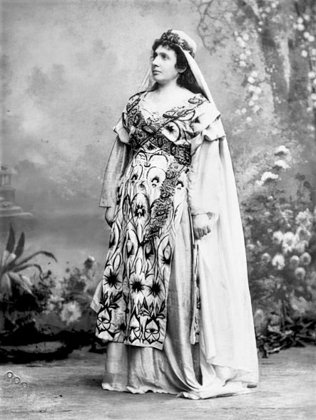 Milka Trnina kao Kundry u II. činu Wagnerova <em>Parsifala</em>, Bayreuthske svečane igre 1899.