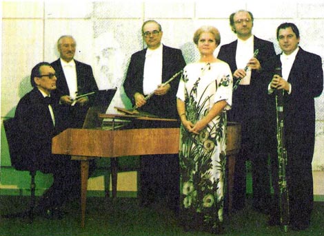 Ansambl Collegium musicum: Mladen Raukar, Ivan Pinkava, Theo Tabaka, Mirjana Bohanec, Ivo Olup i Marijan Kobetić