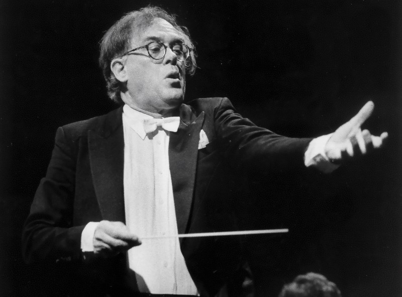 Nikša Bareza na simfonijskiom koncertu 12. studenog 1990., autor fotografije: Ante Verzotti