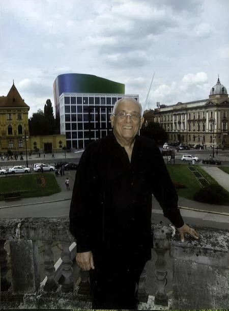 Nikša Bareza na balkonu zagrebačkog HNK-a