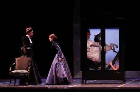 Hrvatsko narodno kazalište u Šibeniku, Hrvatsko narodno kazalište Ivana pl. Zajca, Rijeka: Benjamin Britten, The Turn of the Screw / Okretaj zavrtnja, dir. Nada Matošević Orešković /Aleksandar Kojić, red. Ozren Prohić