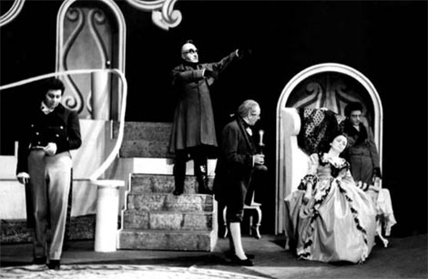 Marijana Radev (Niclausse), Josip Križaj (Dr. Miracle), Božidar Vičar (Pitichinaccio), Dragica Martinis (Antonija) i Ratimir Delorko (Hoffmann); Jacques Offenbach, Hoffmannove priče, HNK u Zagrebu, 1947.