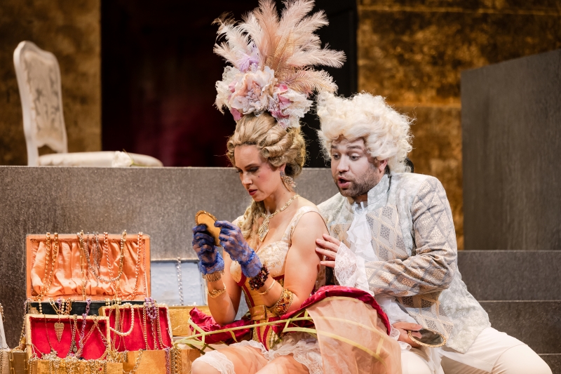 Slovensko narodno gledališče u Ljubljani: Giacomo Puccini, <em>Manon Lescaut</em>, dir. Ayrton Desimpelaere, red. Manfred Schweigkofler