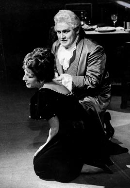 Venete Janeva Iveljić (Floria Tosca) i Bojan Šober (Scarpia) – Giacomo Puccini, Tosca, HNK u Zagrebu, 1988.