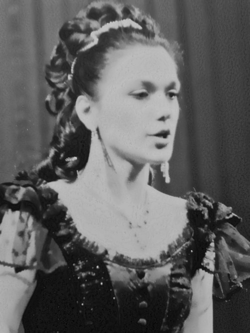 Sofia Ahmed (Violetta Valéry), Giuseppe Verdi, <em>Traviata</em>, HNK u Zagrebu, 1994.