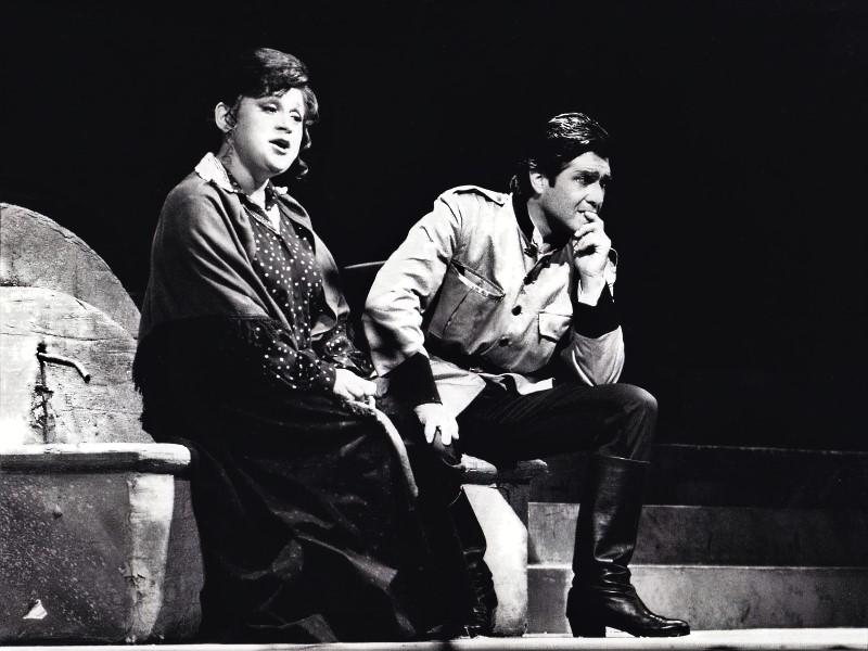 Željka Martić (Micaela) i Luis Lima (Don José) Georges Bizet <em>Carmen</em>, HNK u Zagrebu, 1998. 