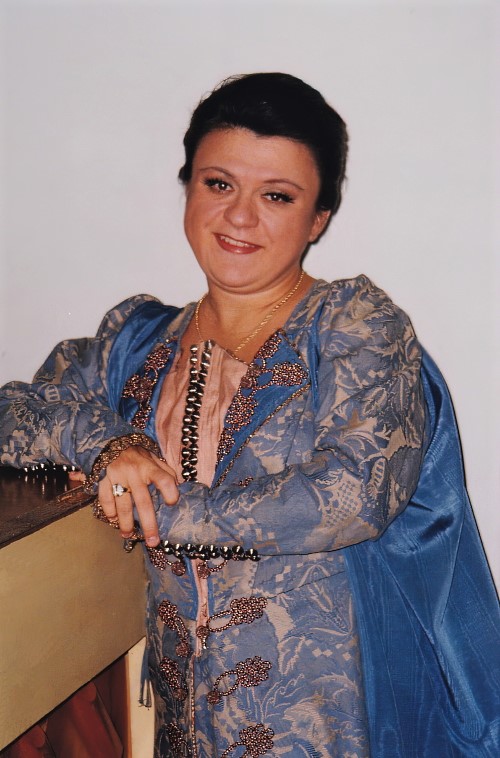 Željka Martić kao Jelena, Ivan pl. Zajc <em>Nikola Šubić Zrinjski</em>, HNK u Zagrebu, u garderobi, 2001.