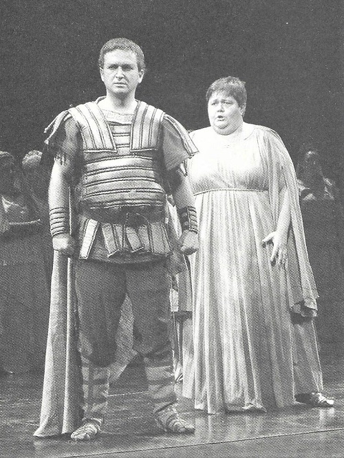 Tomislav Bekić (Marcije) i Ivanka Boljkovac (Volumnija), Stjepan Šulek, <em>Koriolan</em>, premijera u HNK-u u Zagrebu, 30. rujna 2004.