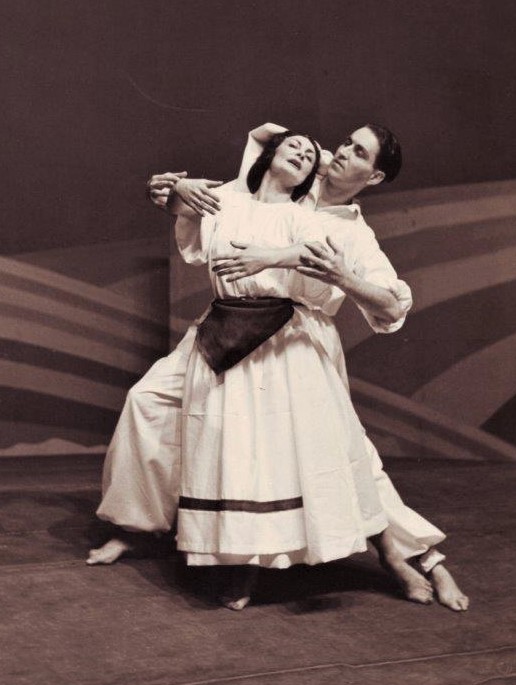 Olga Orlova i Josip Kavur na prvoj plesnoj izvedbi <em>Orača</em>, Hrvatsko državno kazalište u Zagrebu, 1. siječnja 1944.